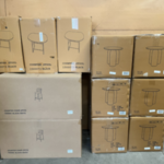 Pallet met nieuwe retourgoederen, White Label Living En Van Harte